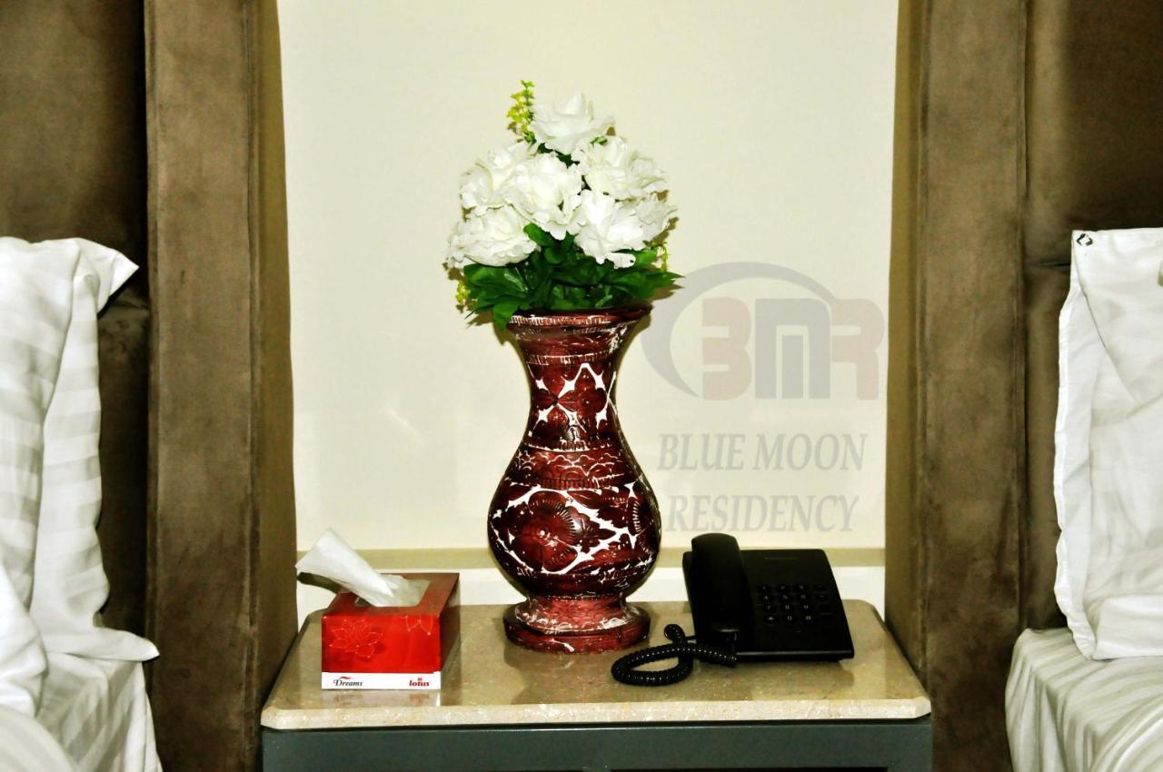 Blue Moon Residency Hotel Islamabad Bagian luar foto
