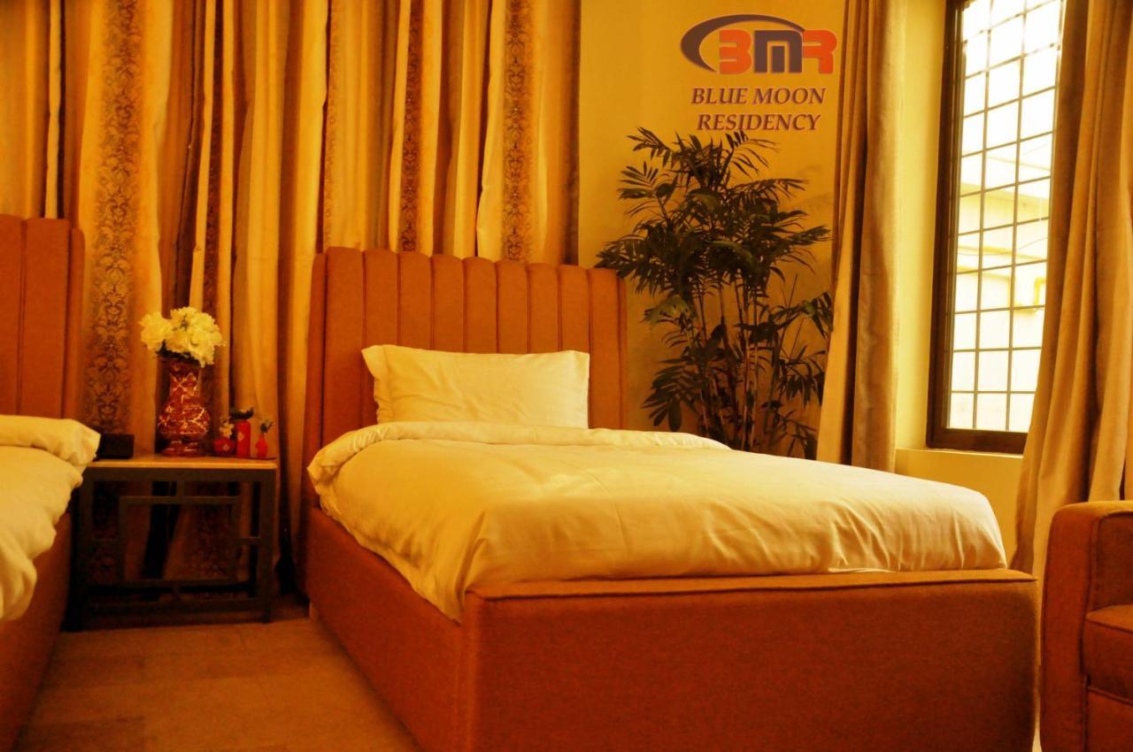 Blue Moon Residency Hotel Islamabad Bagian luar foto