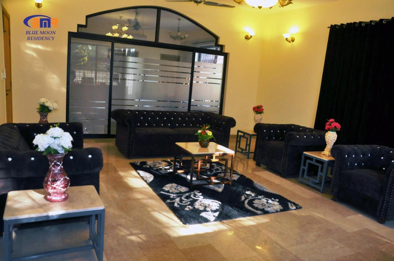 Blue Moon Residency Hotel Islamabad Bagian luar foto