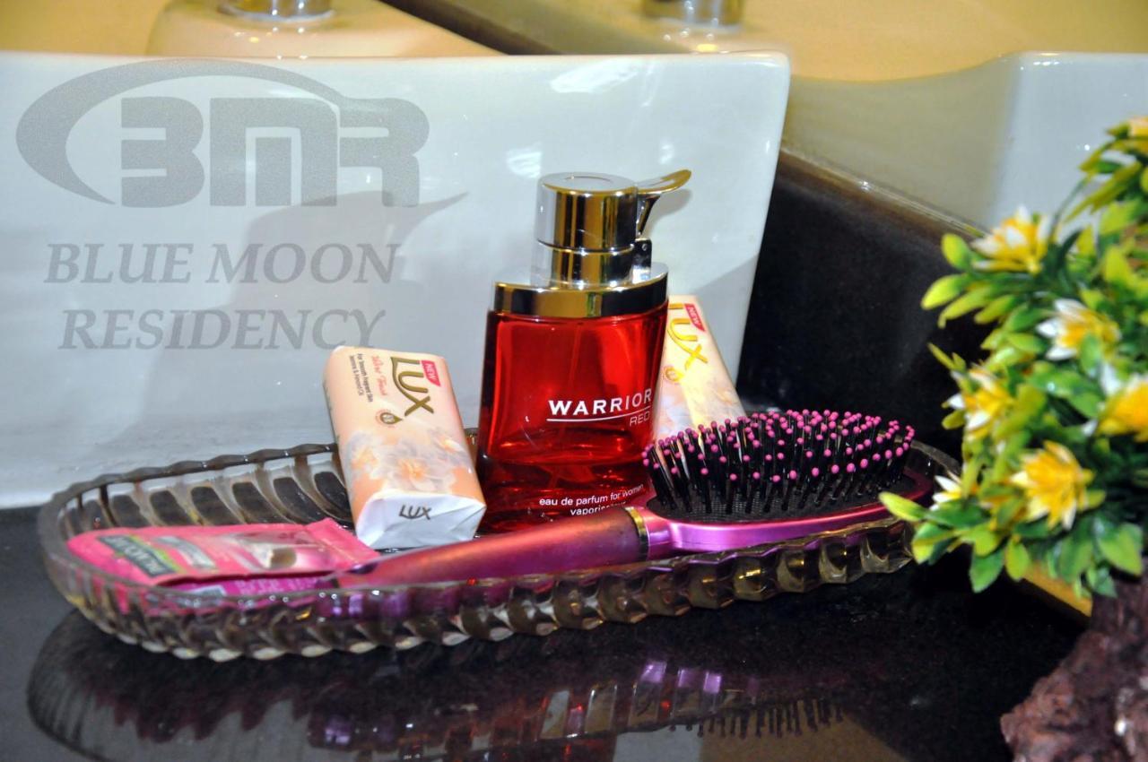 Blue Moon Residency Hotel Islamabad Bagian luar foto